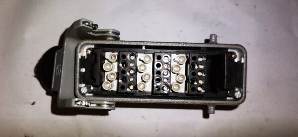 Gniazdo HARTING  nr.2 - obrazek 2